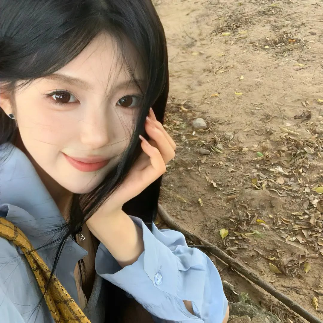 吮拇指的人